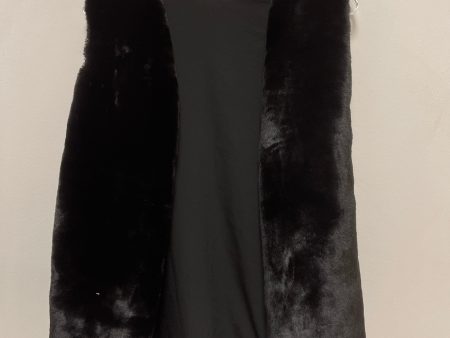 Vest Faux Fur & Sherpa By T Tahari In Black, Size: Xs on Sale