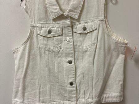 Vest Other By Clothes Mentor In White, Size: 2x on Sale