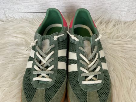 Shoes Sneakers By Steve Madden In Green, Size: 11 Hot on Sale